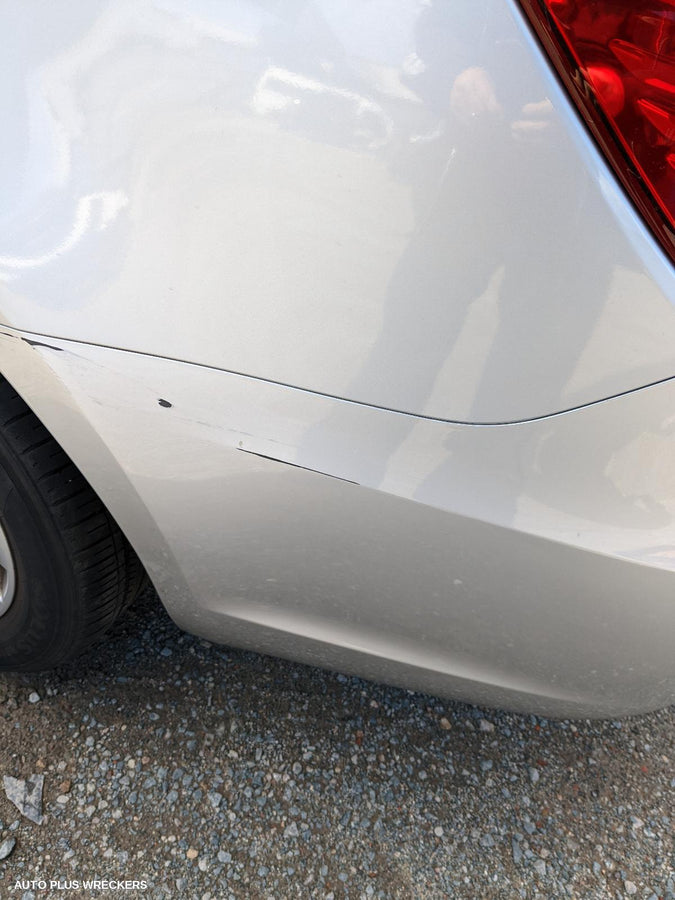 2015 Holden Cruze Left Rear Door Sliding