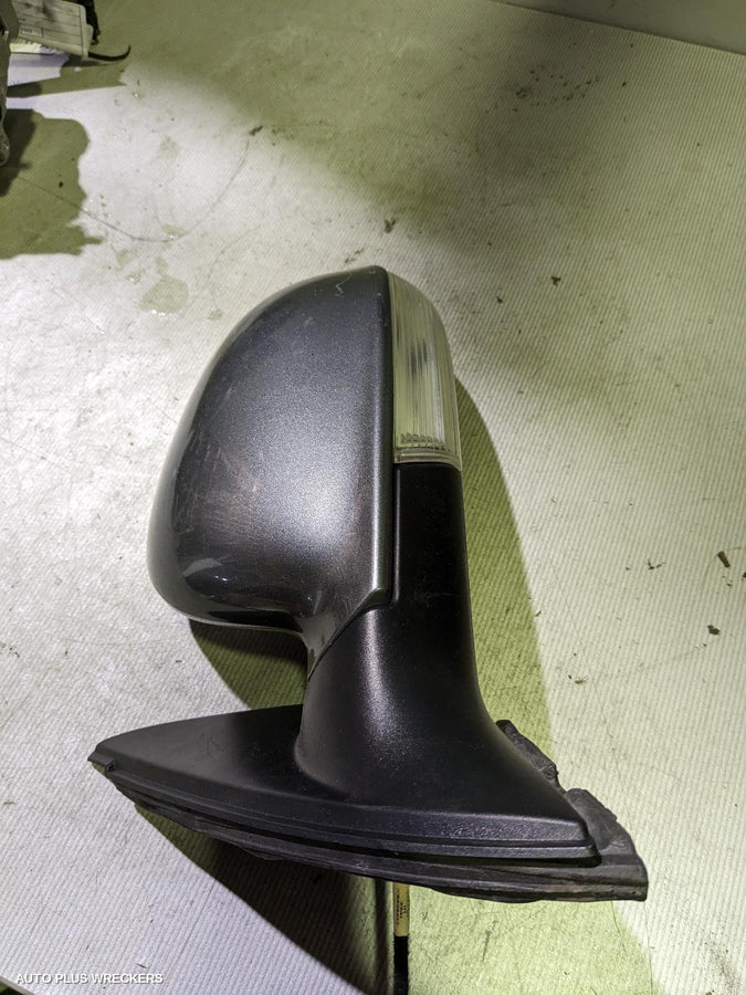 2009-2013 Volkswagen Golf Left Door Mirror
