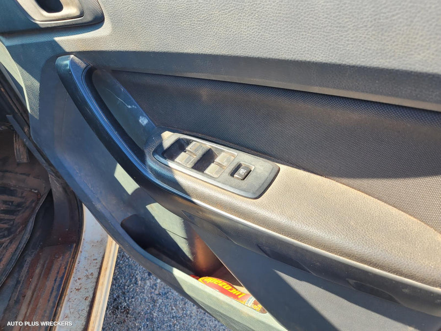 2012 Ford Ranger Right Front Door Window