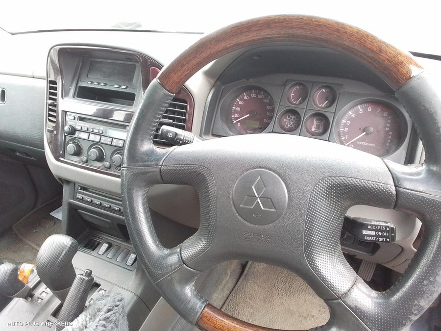 2001 Mitsubishi Pajero Left Headlamp