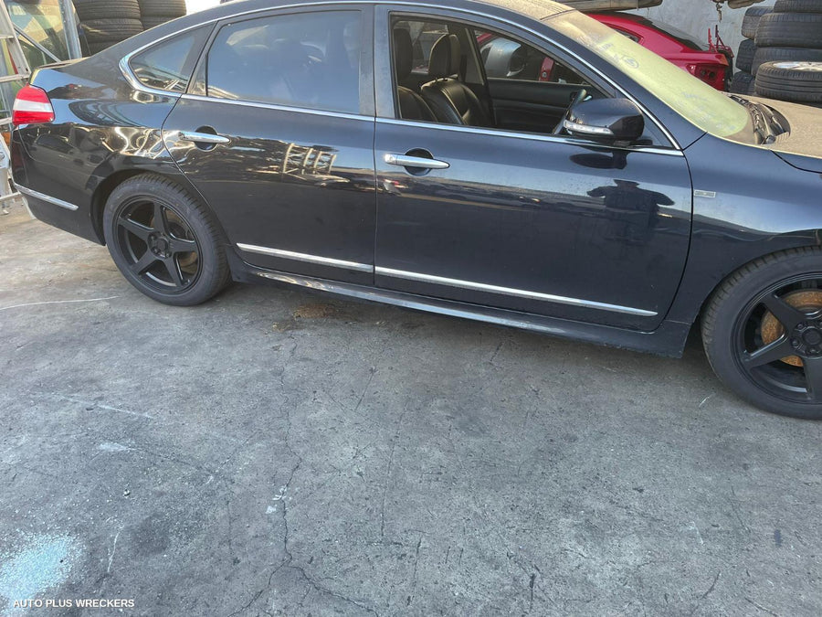 2009 Nissan Maxima Fan