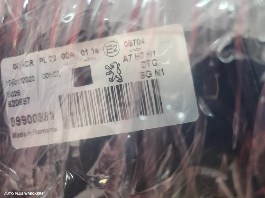 2010 Peugeot 207 Right Headlamp