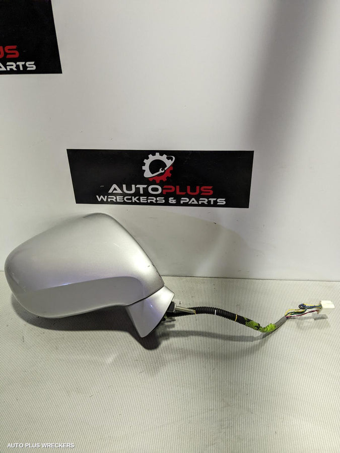 2005-2008 Lexus Is250/is250c Right Door Mirror