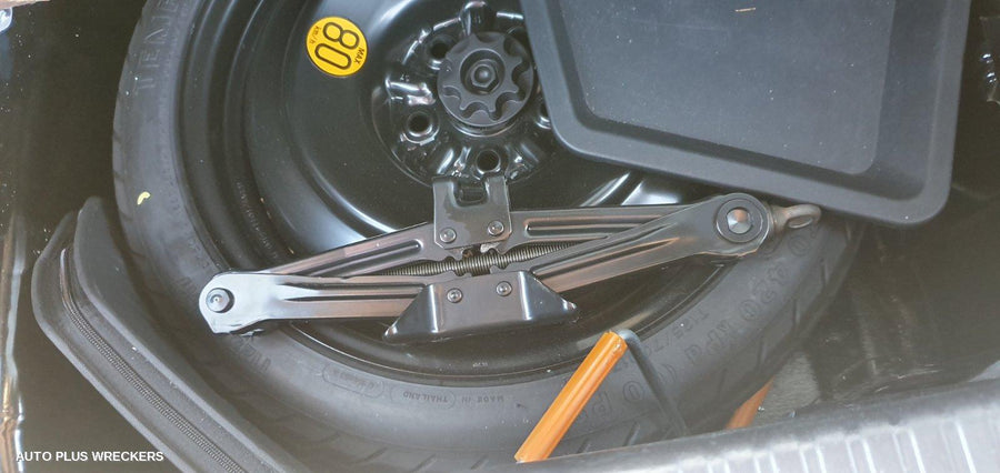 2010 Lexus Is250/is250c Rear Garnish