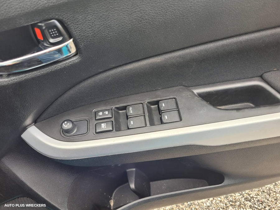 2016 Suzuki Vitara Sunvisor