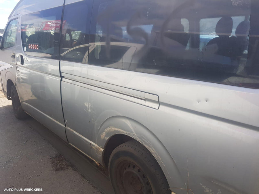 2005 Toyota Hiace 3rd Seat