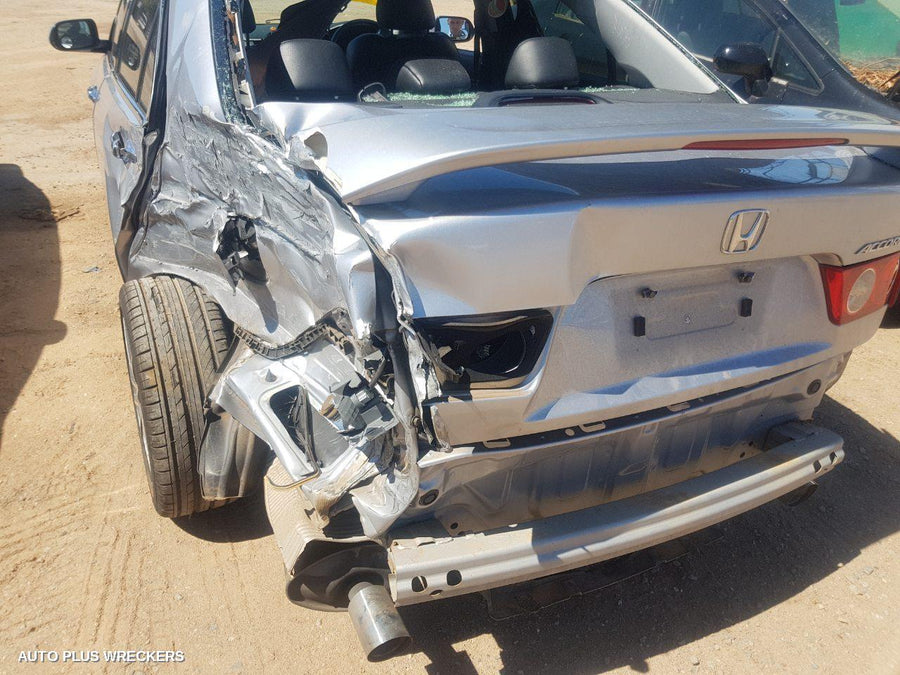 2003 Honda Accord Right Front Door Window