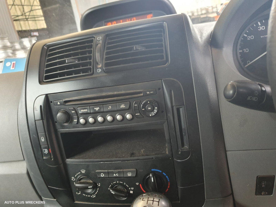 2011 Fiat Scudo Left Front Door