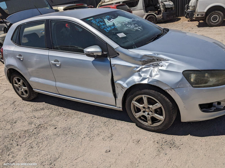 2010-2014 Volkswagen Polo Left Door Mirror