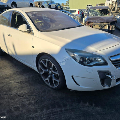 2015-2017 Holden Insignia Plenum Chamber