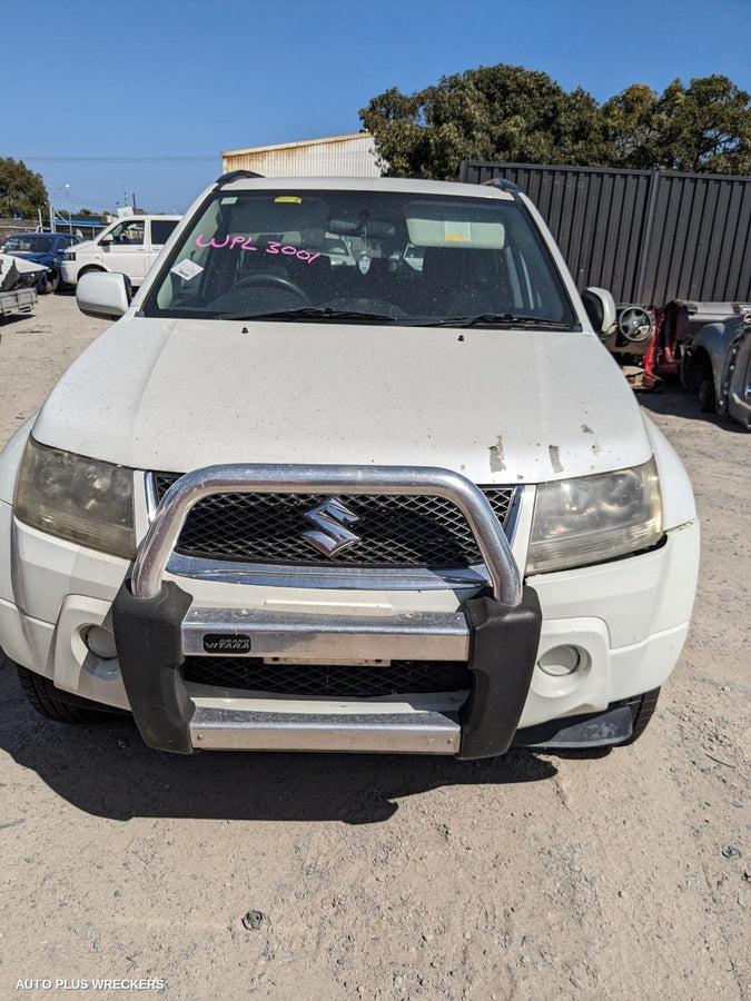 2005-2018 Suzuki Vitara Right Headlamp