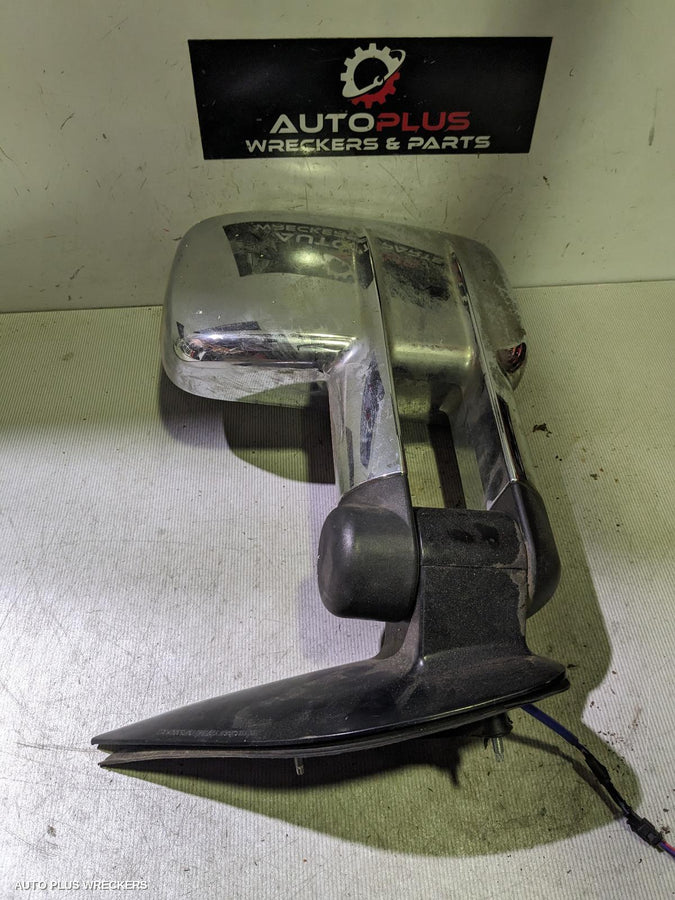 2005-2007 Nissan Pathfinder Left Door Mirror