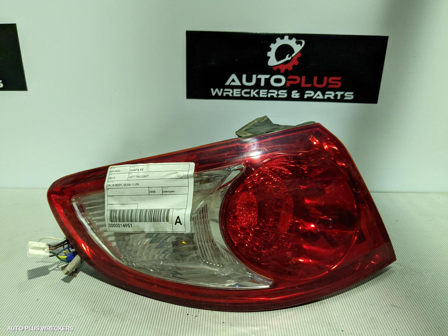 2008 Hyundai Santa Fe Left Taillight