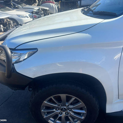 2019 Mitsubishi Pajero Left Taillight
