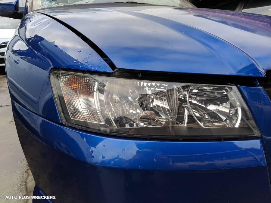 2004 Holden Commodore Left Taillight