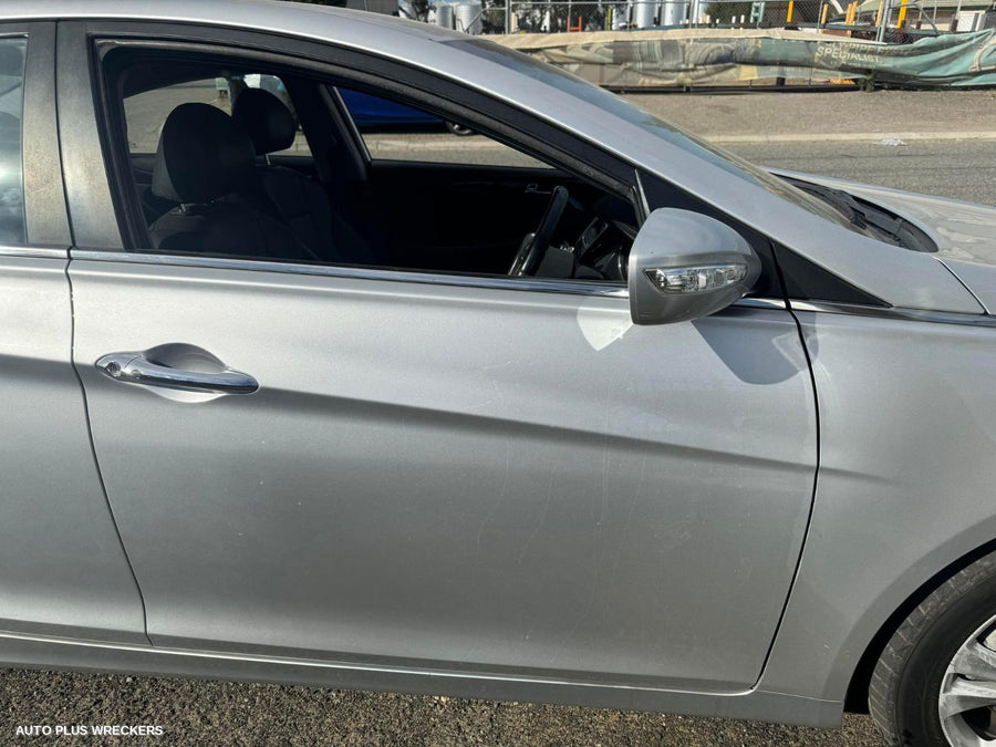 2011 Hyundai I45 Left Guard
