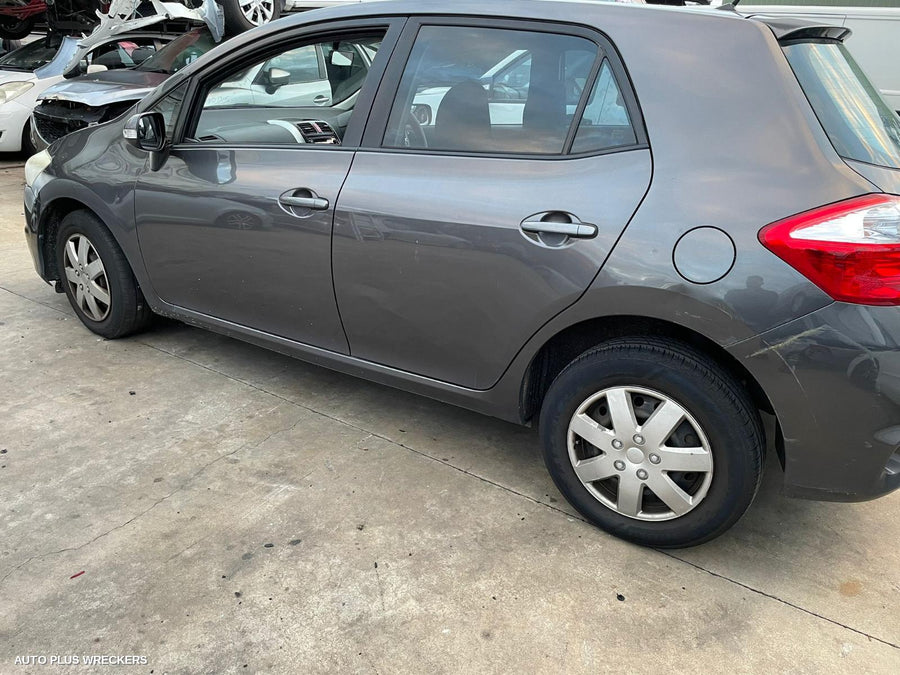 2011 TOYOTA COROLLA WASHER BOTTLE