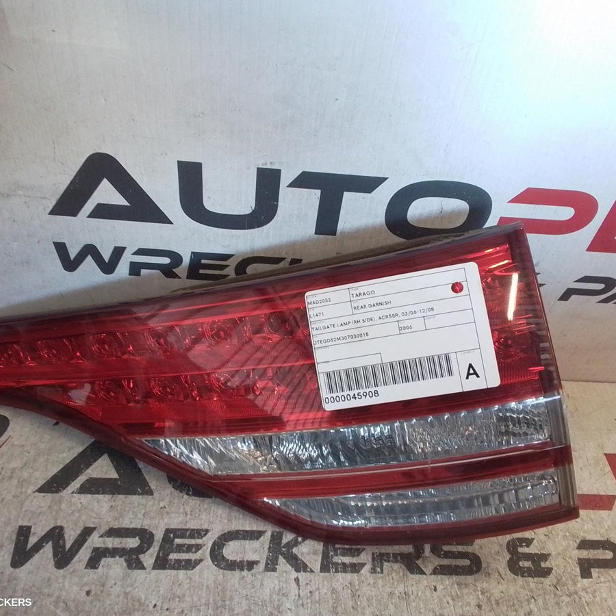 2006-2008 Toyota Tarago Rear Garnish