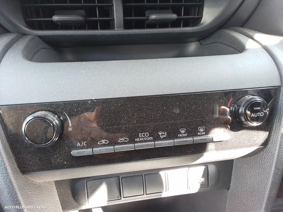 2022 Toyota Yaris Cross Right Door Mirror