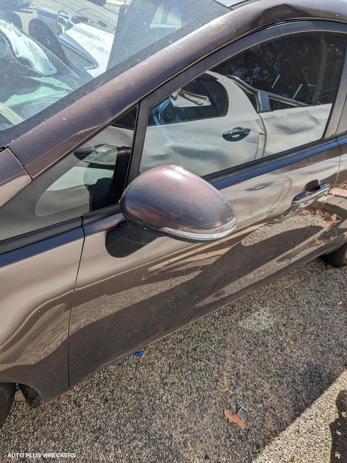 2011-2013 Kia Rio Right Door Mirror