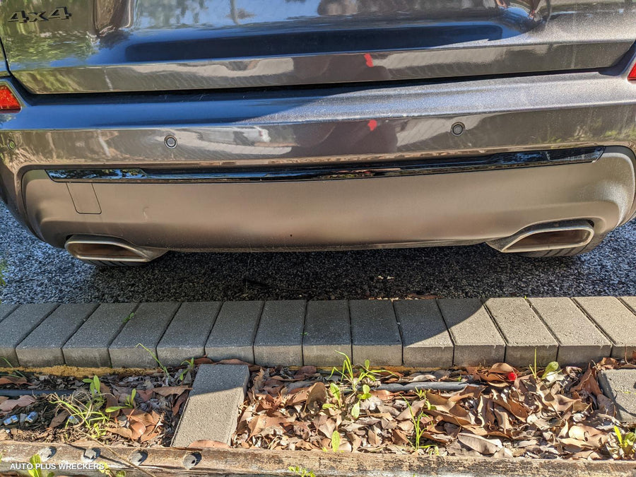 2020 Jeep Cherokee Door Trim