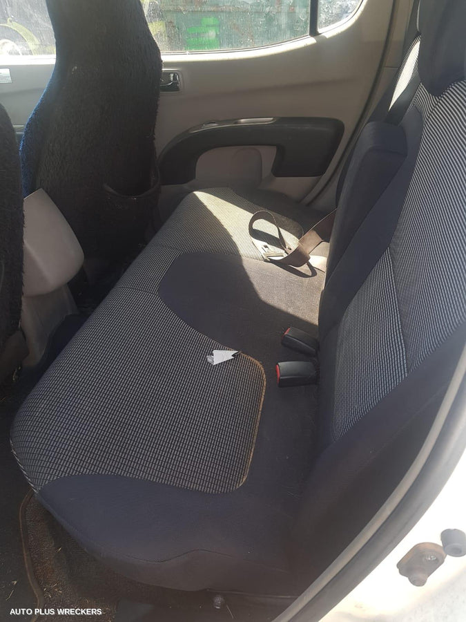 2008 Mitsubishi Triton Right Rear Door Sliding