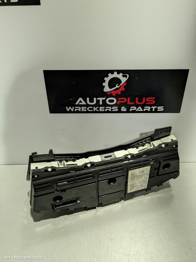 2013 Ford Mondeo Instrument Cluster