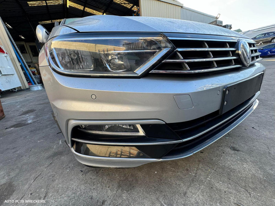 2016 Volkswagen Passat Caliper