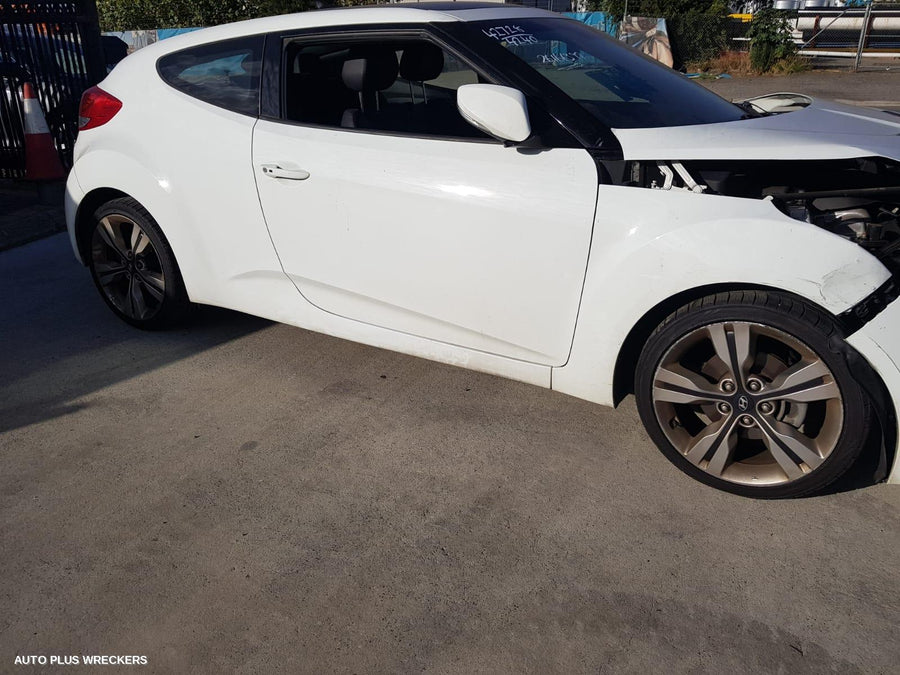 2013 Hyundai Veloster Left Front Window Reg Motor