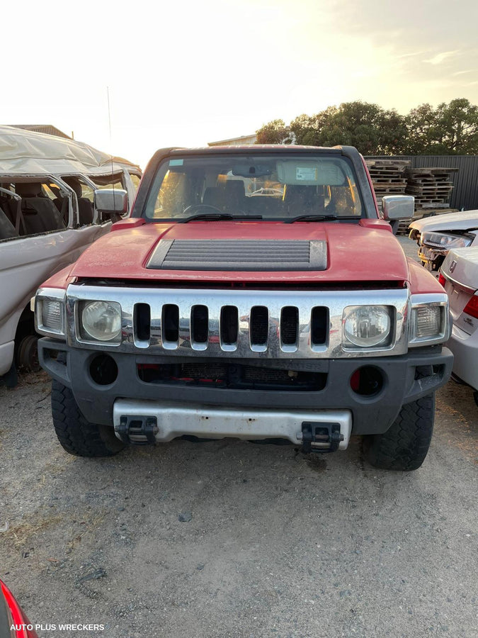 2009 Hummer H3 Bonnet