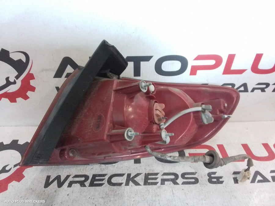 2007 Hyundai Santa Fe Left Taillight