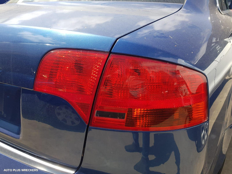 2006 Audi A4 Right Headlamp