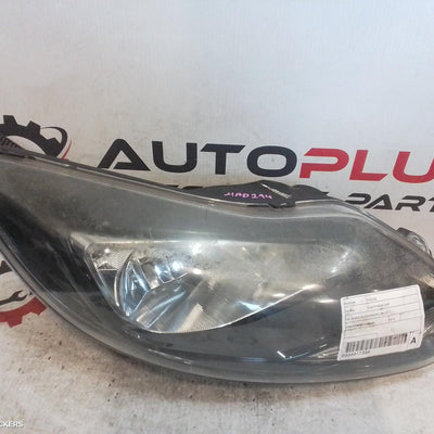 2012-2015 Ford Focus Right Headlamp