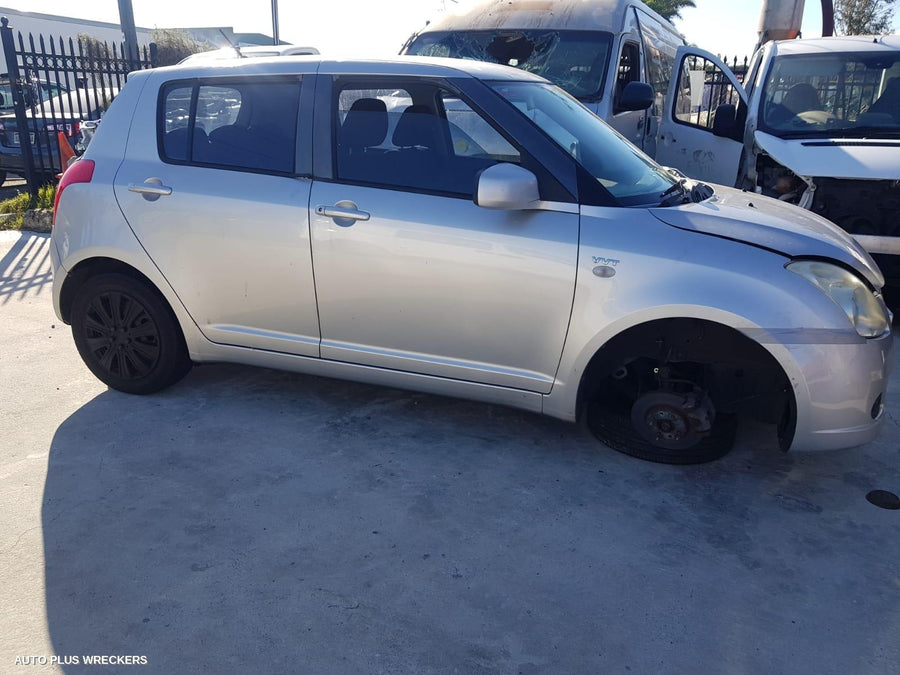 2005 Suzuki Swift Right Door Mirror