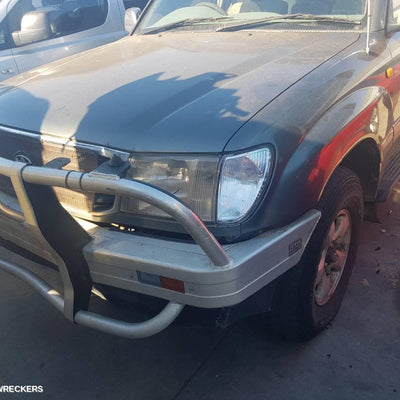 1998 TOYOTA LANDCRUISER LEFT TAILLIGHT