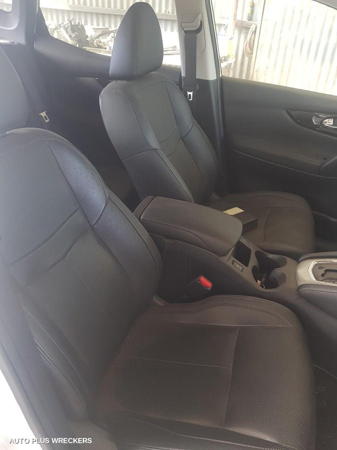 2016 Nissan Qashqai Right Front Door Window