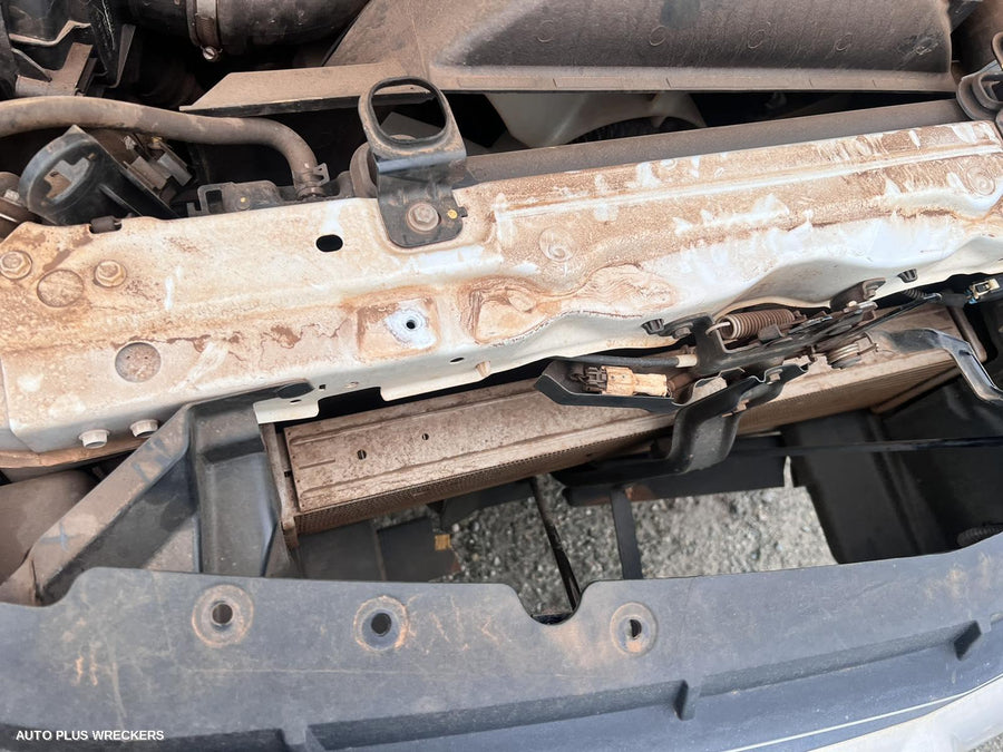 2019 Holden Colorado Right Front Door Window