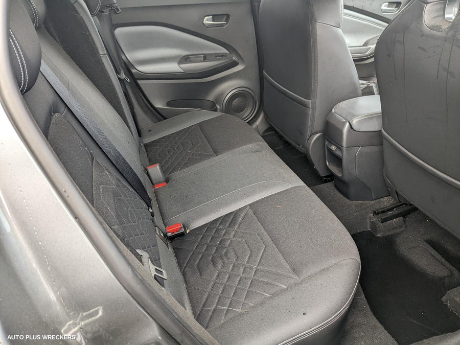 2021 NISSAN JUKE LEFT GUARD