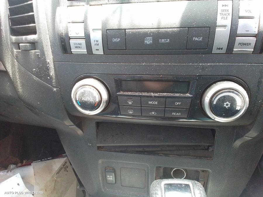 2014 Mitsubishi Pajero Body Door Mould