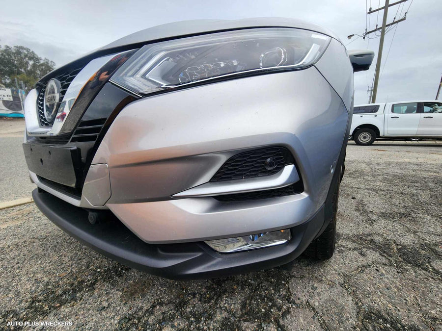 2017-2021 Nissan Qashqai Grille