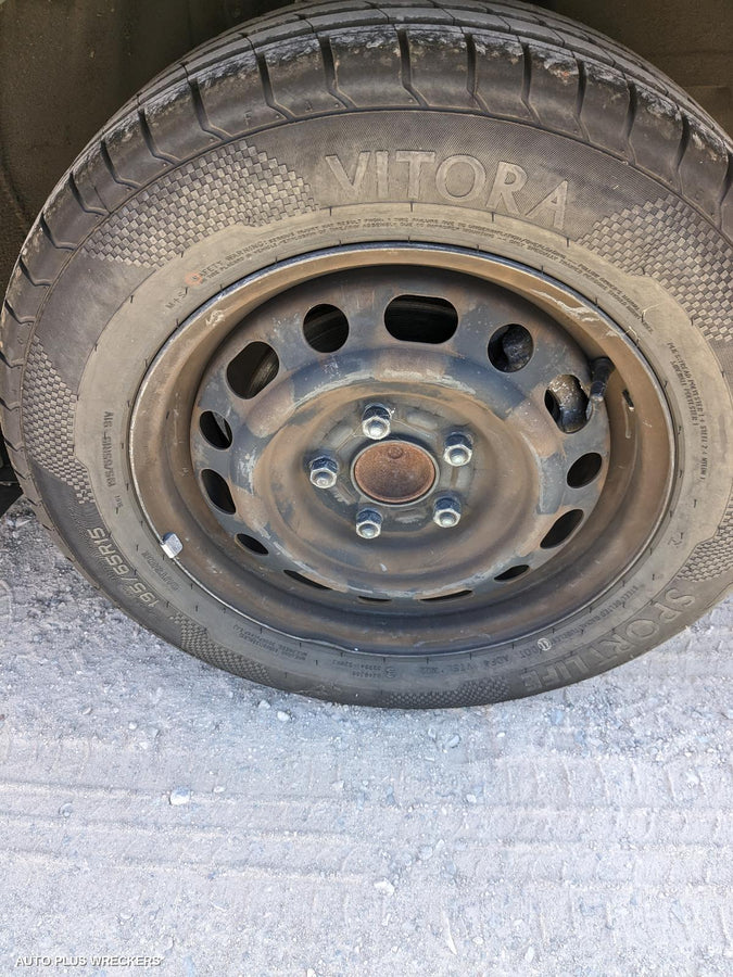 2009 Mazda 3 Right Headlamp