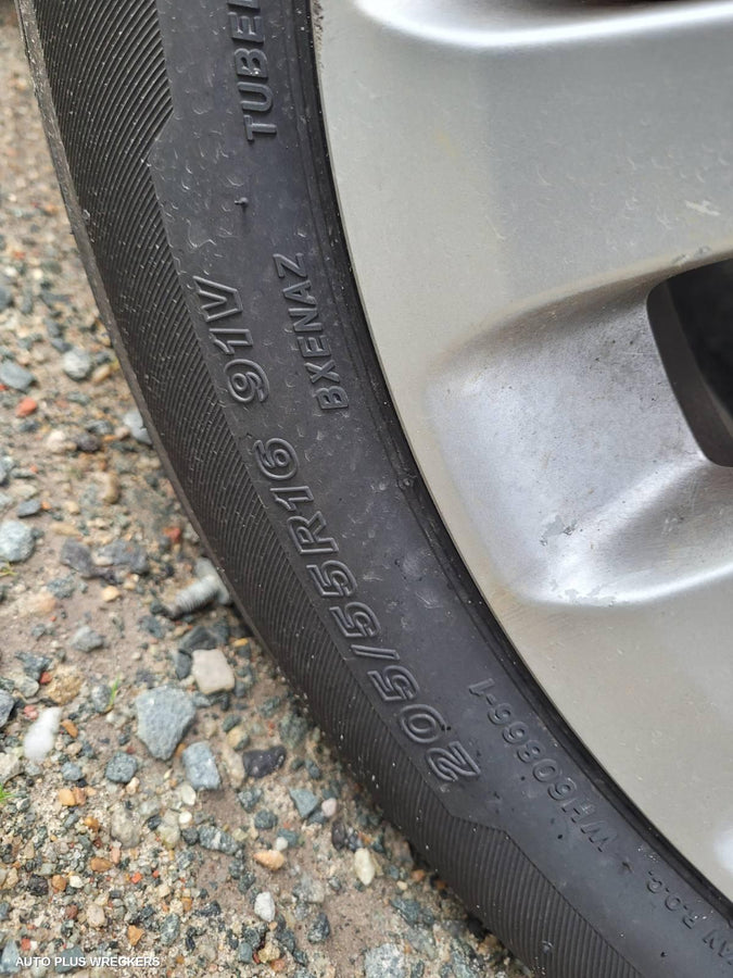 2010 Subaru Impreza Left Front Door Window