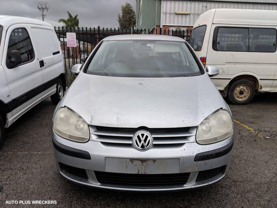2004 Volkswagen Golf Rear Garnish