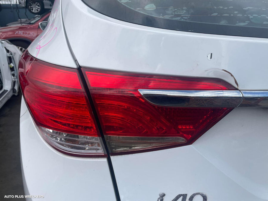 2014 Hyundai I40 Left Front Door Window