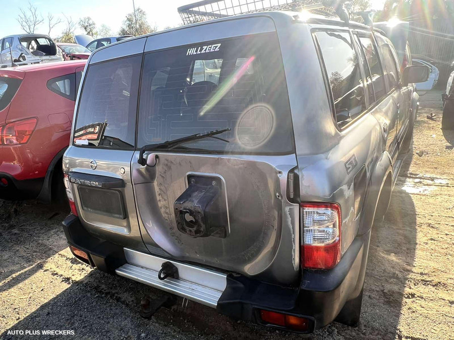 2002 Nissan Patrol Left Front Door Window