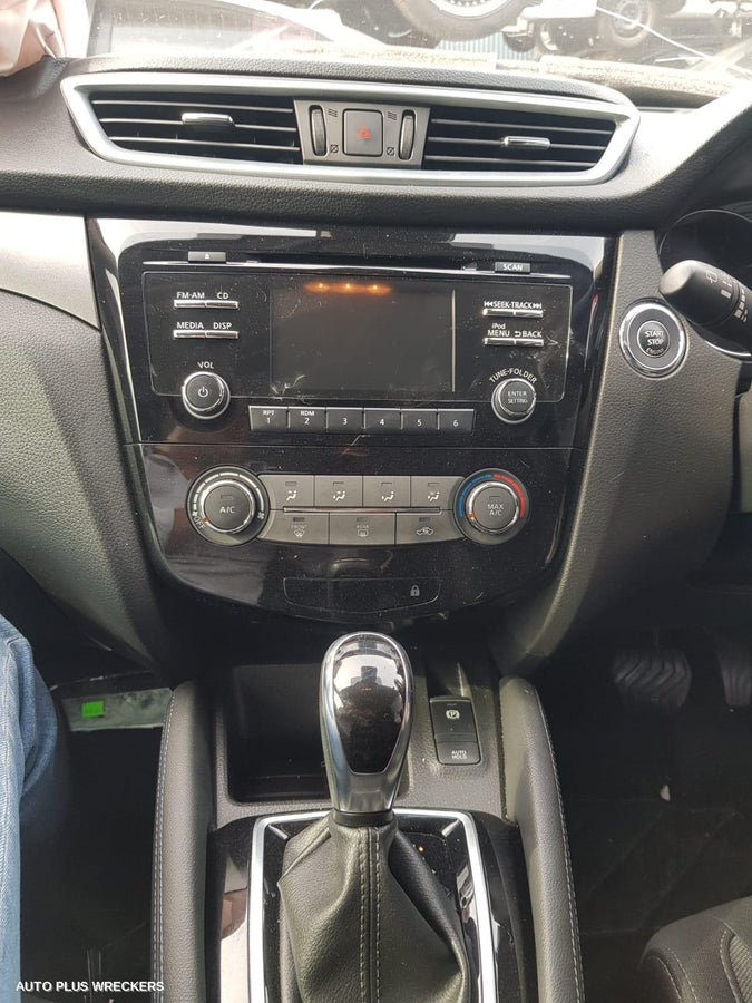 2018 Nissan Qashqai Left Driveshaft