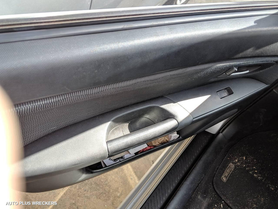 2007 Mazda 3 Sunvisor