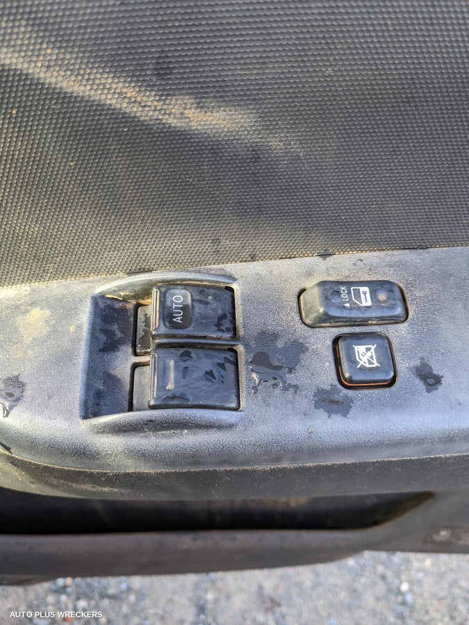 2011 Toyota Hiace Instrument Cluster