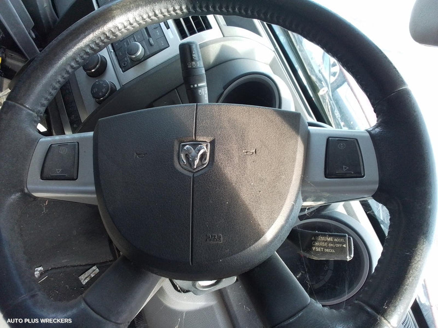 2007 Dodge Nitro Left Guard