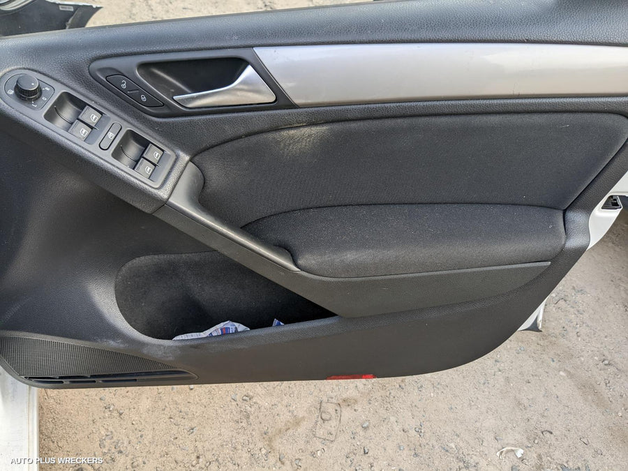 2011 Volkswagen Golf Left Rear Door Window